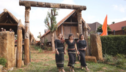 "Đòn bẩy" để phát triển