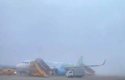 Sương mù dày đặc, nhiều chuyến bay phải chuyển hướng