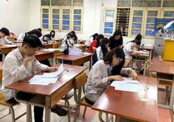 Tuyển sinh đại học 2024: Phương thức truyền thống vẫn rộng cửa