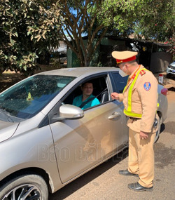 Thắt dây an toàn để bảo vệ tính mạng chính mình