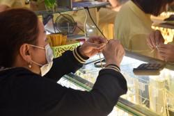 Giá vàng hôm nay, 1-3: Tiếp tục bật tăng