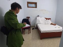 Bắt quả tang 3 nhân viên quán Karaoke bán dâm