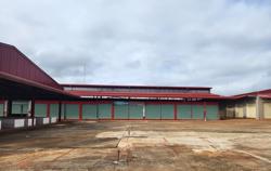 Tiểu thương khốn đốn vì chợ hàng chục tỉ đồng bỏ hoang