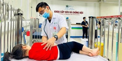 Cảnh báo trẻ ngộ độc thuốc và hóa chất tại nhà