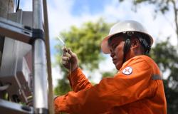 Khách hàng lo hóa đơn tiền điện tăng