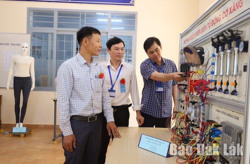 Trường Cao đẳng Đắk Lắk tổ chức Hội thi thiết bị đào tạo tự làm