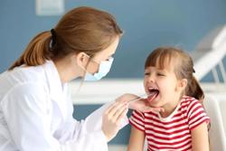 Phòng tránh bệnh viêm đường hô hấp cho trẻ