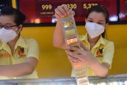 Bỏ độc quyền vàng SJC theo hướng nào?