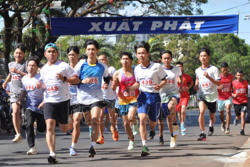 Cùng chạy với tuổi trẻ