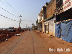 Người dân “ngột ngạt” vì bụi công trình