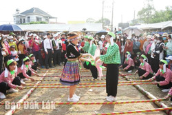 Nhộn nhịp lễ hội Hảng Pồ Xuân Giáp Thìn năm 2024