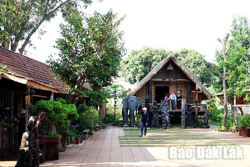 Buôn làng ngày mới