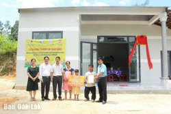 Hơn 1.300 hộ nghèo, hộ cận nghèo đã được hỗ trợ xây dựng nhà ở