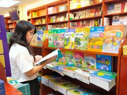 Tính đúng, tính đủ khi định giá sách giáo khoa