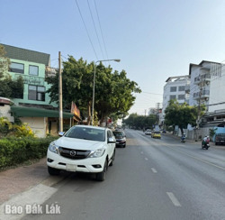 Dừng, đỗ xe bất cẩn gây tai nạn nghiêm trọng