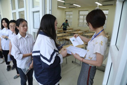 Đổi mới thi: Bắt đầu từ tuyển sinh bậc THPT