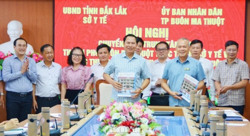 Chuyển giao Trung tâm Y tế TP. Buôn Ma Thuột về UBND thành phố Buôn Ma Thuột quản lý