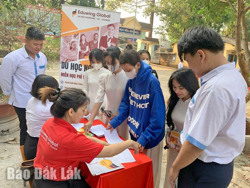 Tăng thu nhập, nâng cao đời sống thông qua đào tạo nghề