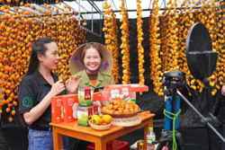 ‘Đòn bẩy’ livestream cho thương mại điện tử