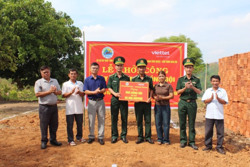 Đắk Lắk: Xây 'Nhà đồng đội' tặng gia đình quân nhân có hoàn cảnh khó khăn