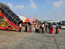 Vé máy bay rẻ bất ngờ, đâu dễ "săn"