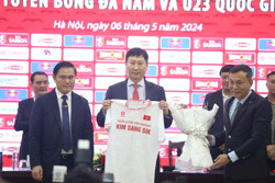 Bóng đá Việt: Kỳ vọng và áp lực