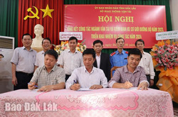 Bảo đảm an toàn giao thông: Cần một hệ thống pháp luật hoàn thiện