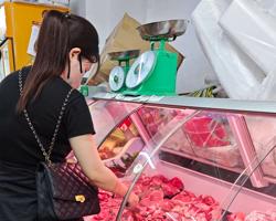 Giá heo hơi tăng nóng