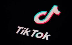 Cuộc chiến các nền tảng mạng xã hội nóng lên