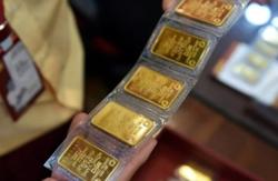 Giá vàng lại giảm mạnh gần 1 triệu đồng/lượng