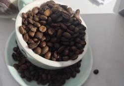 Giá cà phê thế giới lao dốc, vì sao?