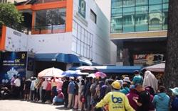 Ngân hàng đưa ra giải pháp bán vàng mới, người dân không phải xếp hàng