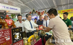 Đắk Lắk tham gia quảng bá du lịch tại “Liên hoan Du lịch Biển Nha Trang 2024” 