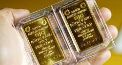 Vàng giảm hơn 8 triệu đồng/lượng chỉ trong nửa tháng, dân 'đu đỉnh' đứng ngồi không yên