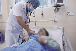 Nắng nóng cao điểm: Đề phòng sốc nhiệt