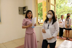 Mang vật dụng cấm vào phòng thi tốt nghiệp THPT, thí sinh bị xử lý ra sao?