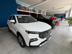 Giá ô tô sẽ còn bao nhiêu khi giảm 50% lệ phí trước bạ?