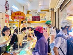 Giá vàng miếng SJC giảm thêm 1 triệu đồng, người mua thưa thớt