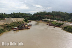 Tài nguyên khoáng sản: Quản lý chặt để khai thác bền vững