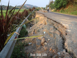 Yêu cầu xác định rõ nguyên nhân sạt lở trên tuyến Tỉnh lộ 7