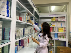 Bao giờ hết cảnh người bệnh chờ thuốc?