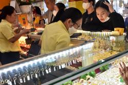 Bất ngờ về khoảng cách giữa vàng SJC và vàng thế giới