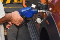 Giá xăng dầu đồng loạt giảm