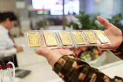 Giá vàng miếng giảm chiều mua