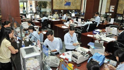 Lãi suất thấp để kinh tế phục hồi