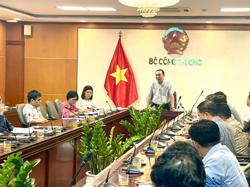 Một số đầu mối xăng dầu sẽ bị Bộ Công Thương theo dõi sát