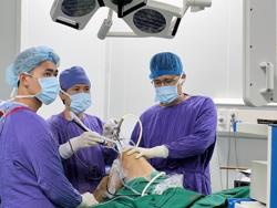 Phí khám chữa bệnh BHYT theo lương mới được tính thế nào?