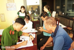 Từ tháng 8/2024, Bảo hiểm xã hội chi trả lương hưu, trợ cấp trực tiếp qua tài khoản cá nhân cho người hưởng