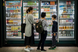 Áp thuế tiêu thụ đặc biệt cho đồ uống có đường: Nhiều băn khoăn