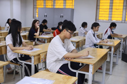 Điểm chuẩn trồi sụt do đâu?